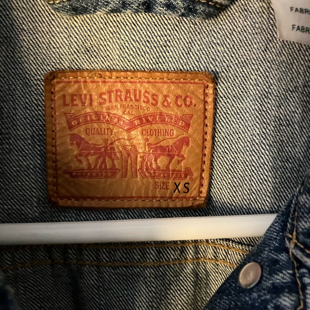 Levi's relaxed boyfriend xs Denim Jacket for Women fits big - Picture 6 of 13